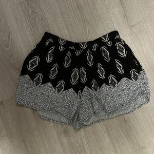 Abercrombie flowy shorts